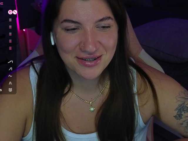 BloomBambi's BongaCams show and profile