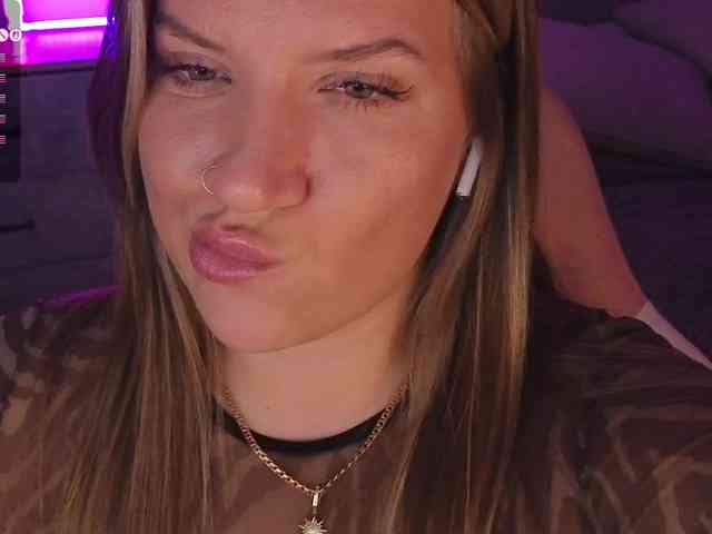 BloomBambi Live Webcam on BongaCams