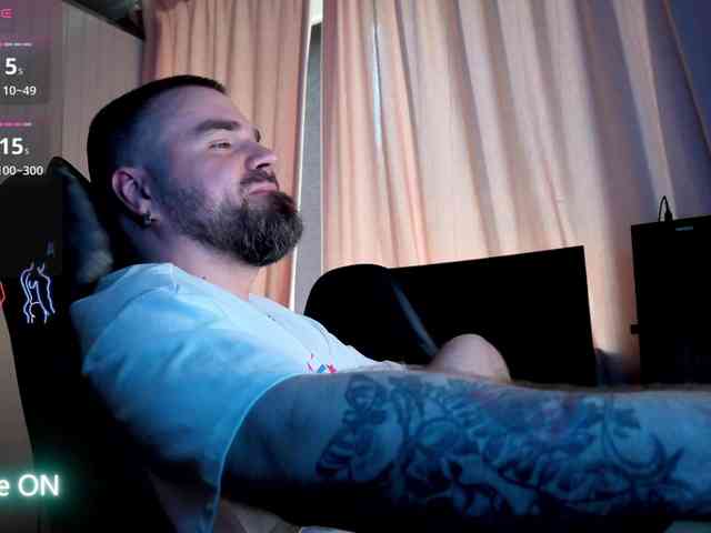 NiceMax Live Webcam on BongaCams
