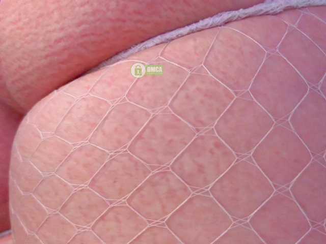 Pussy Juicy (-Pussy-juicy-)