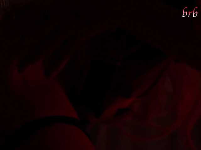 blondinochkaa live cam on BongaCams