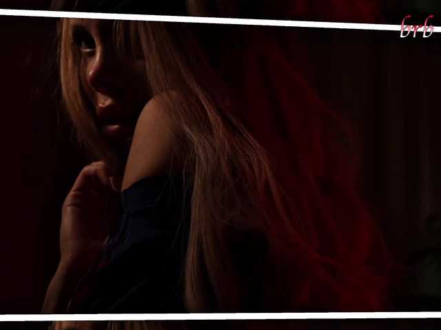 blondinochkaa live cam on BongaCams