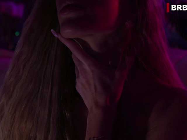 blondinochkaa live sex show