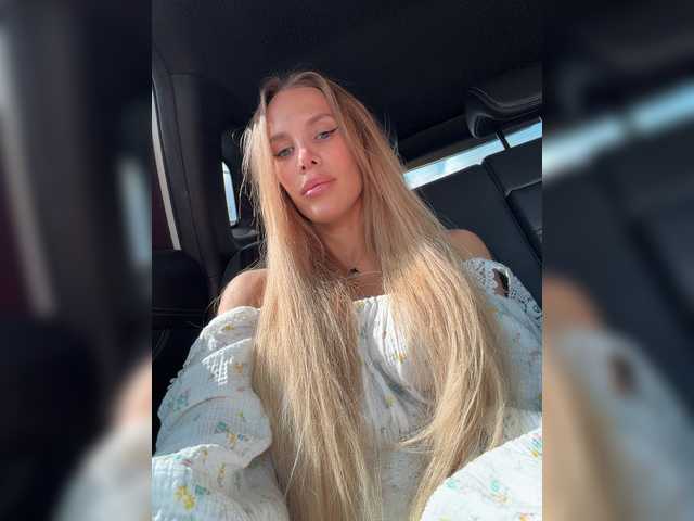 blondinochkaa cam belle