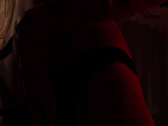 blondinochkaa live cam on BongaCams