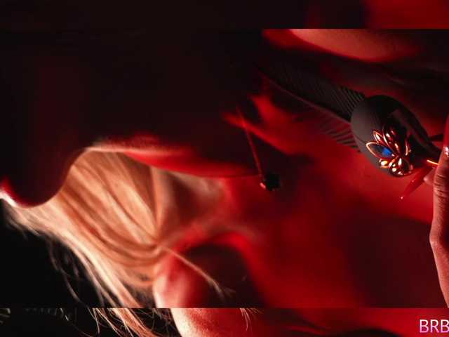 blondinochkaa's BongaCams show and profile