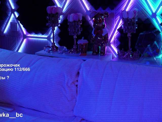 blondinochkaa live cam on BongaCams