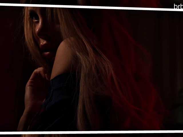 blondinochkaa live cam on BongaCams