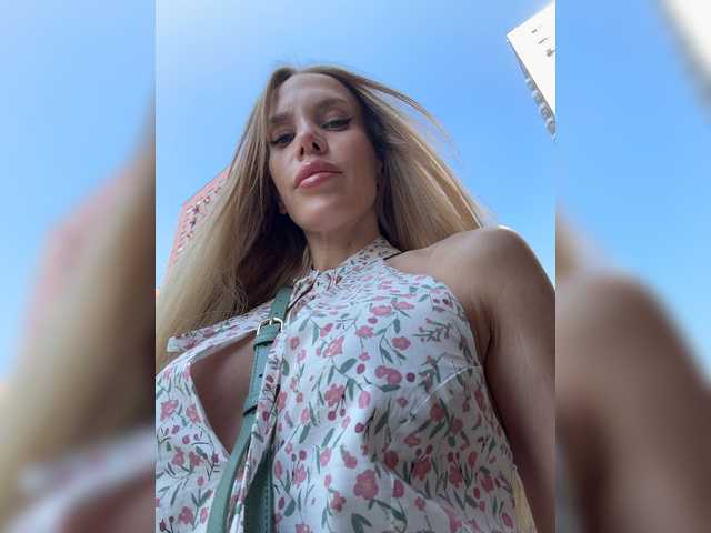 blondinochkaa online