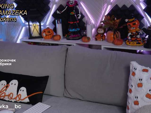 blondinochkaa live cam on BongaCams