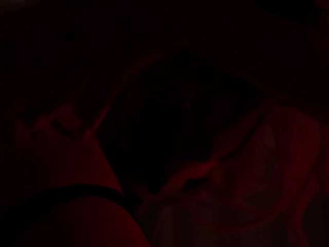 blondinochkaa live cam on BongaCams