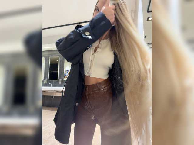 blondinochkaa, en vivo ahora en BongaCams