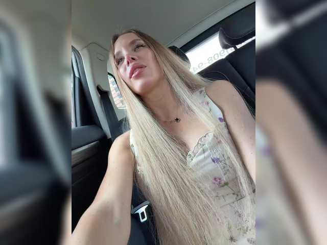 Blondinochkaa preview