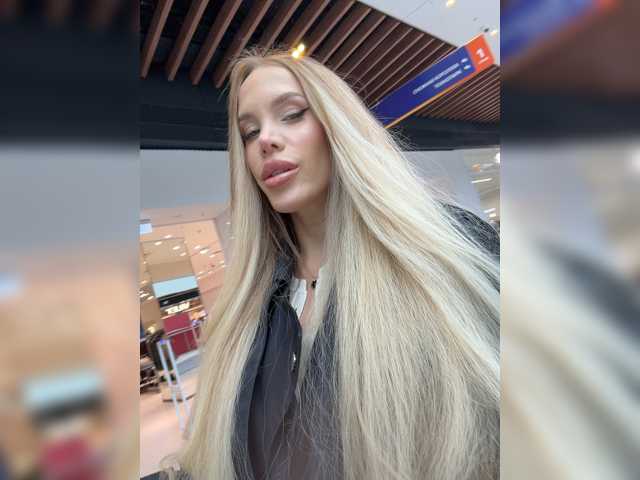 blondinochkaa, en vivo ahora en BongaCams