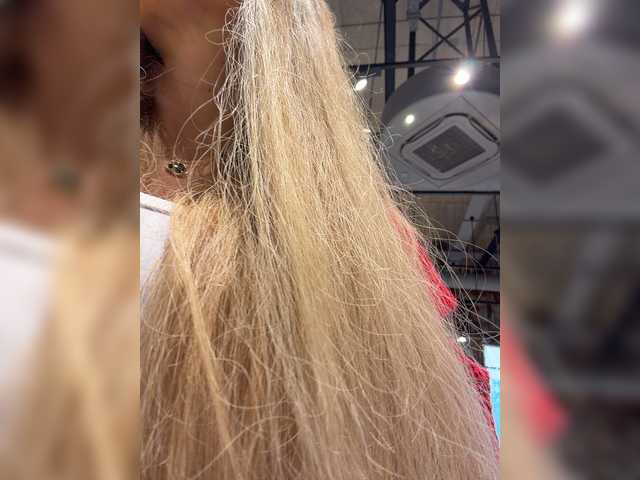 Blondinochkaa