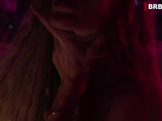 blondinochkaa live cam on BongaCams