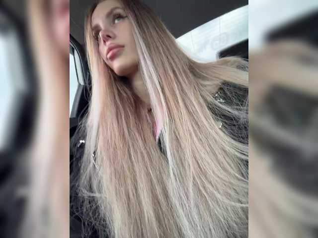 blondinochkaa's BongaCams show and profile