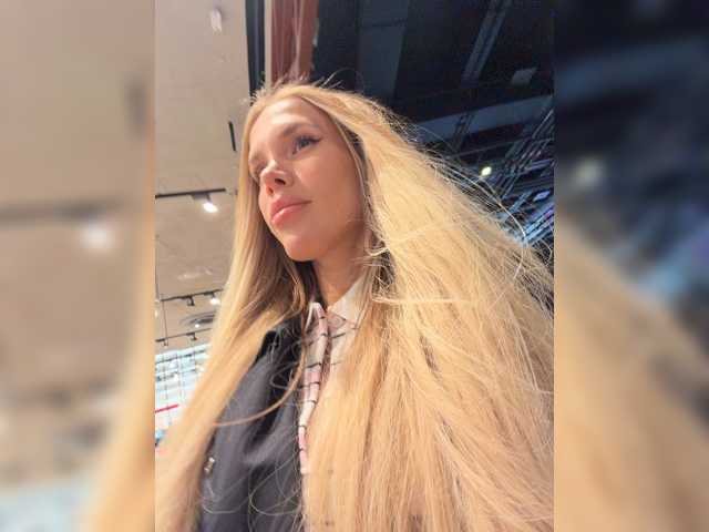 Blondinochkaa