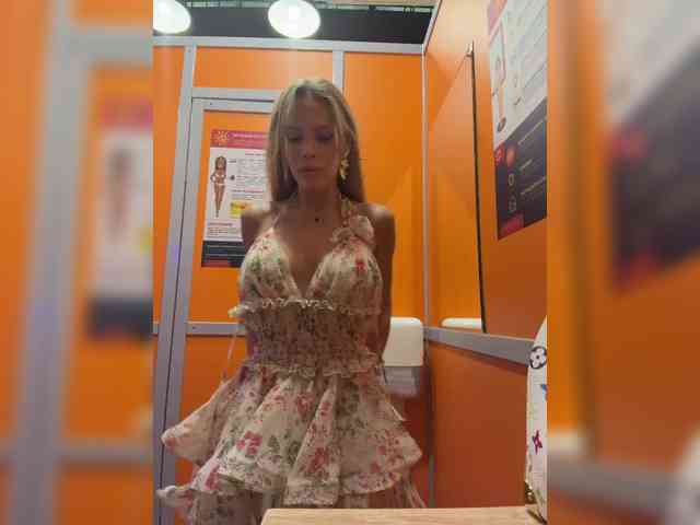 blondinochkaa Sex Cam Show