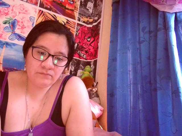 lucyLUxxx live webcam show