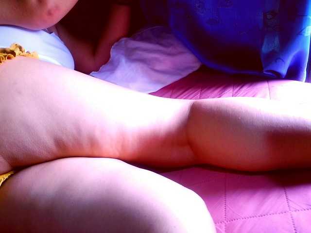 lucyLUxxx live cam on BongaCams