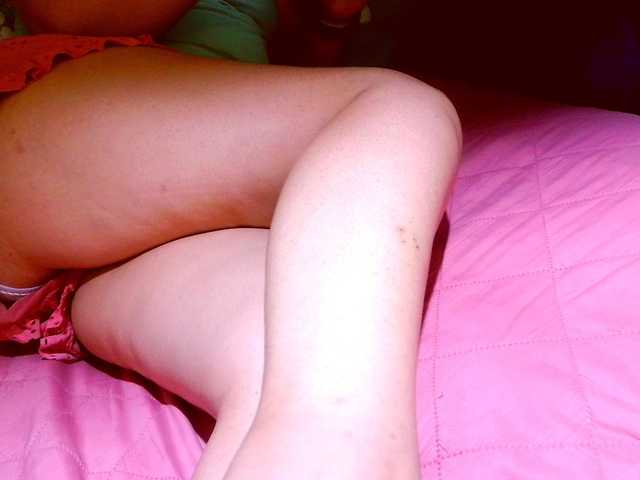 lucyLUxxx live cam on BongaCams