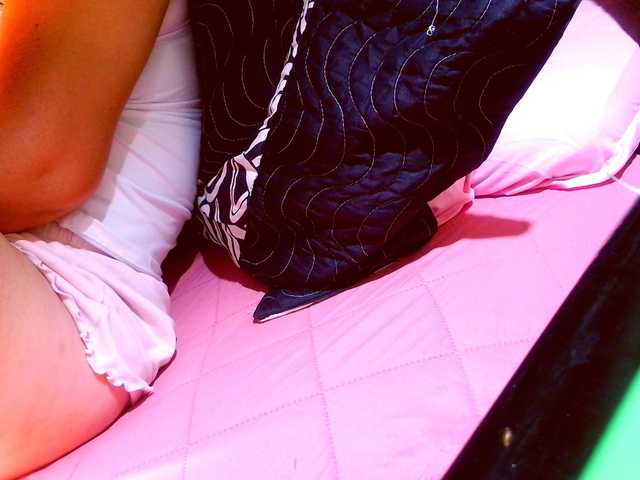 lucyLUxxx live cam on BongaCams