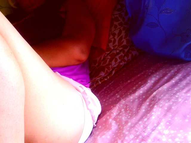 lucyLUxxx live cam on BongaCams