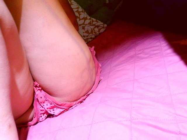 lucyLUxxx live cam on BongaCams