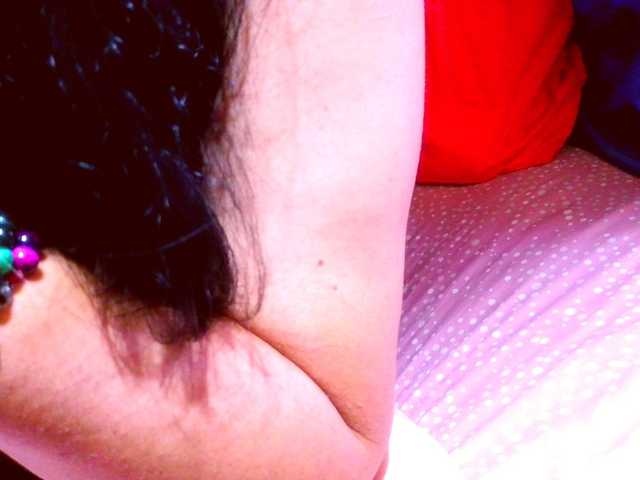 lucyLUxxx live cam on BongaCams
