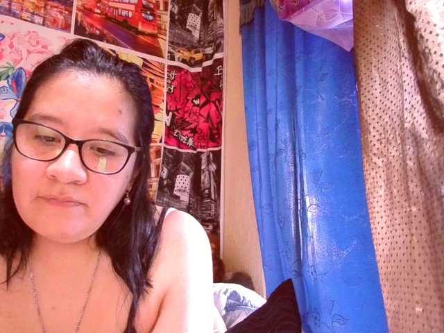 lucyLUxxx live cam on BongaCams
