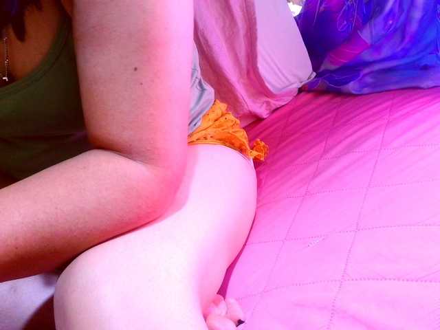 lucyLUxxx live cam on BongaCams