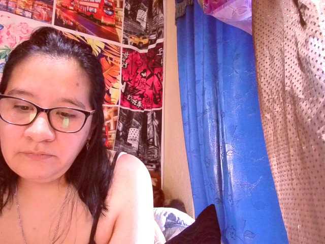 lucyLUxxx live cam on BongaCams