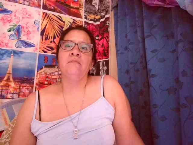 lucyLUxxx webcam