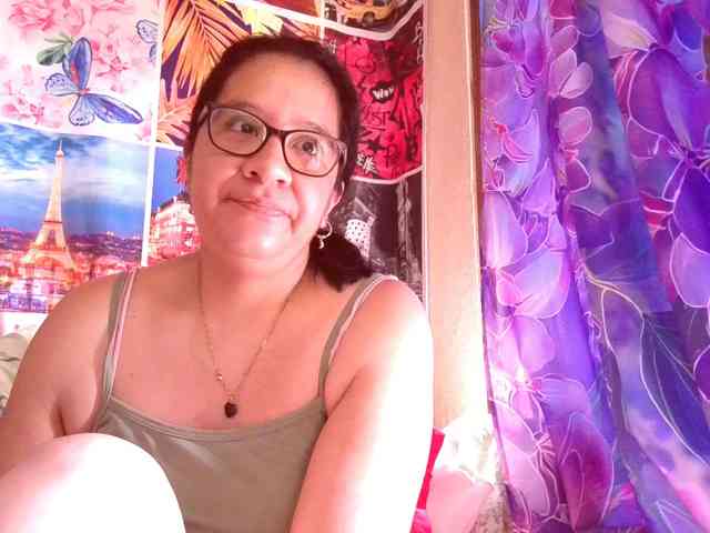 lucyLUxxx webcam