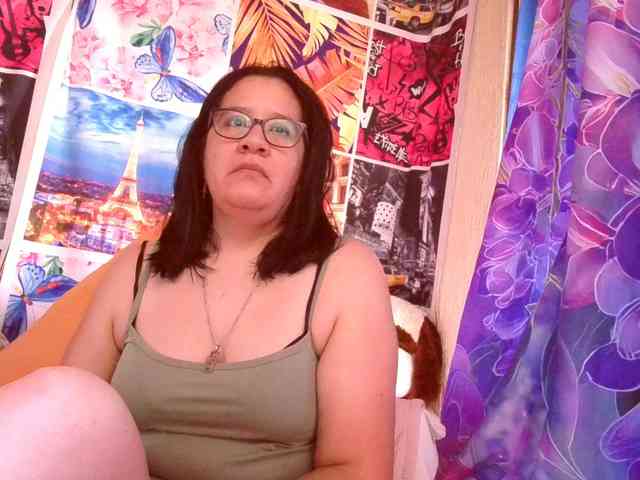 lucyLUxxx webcam