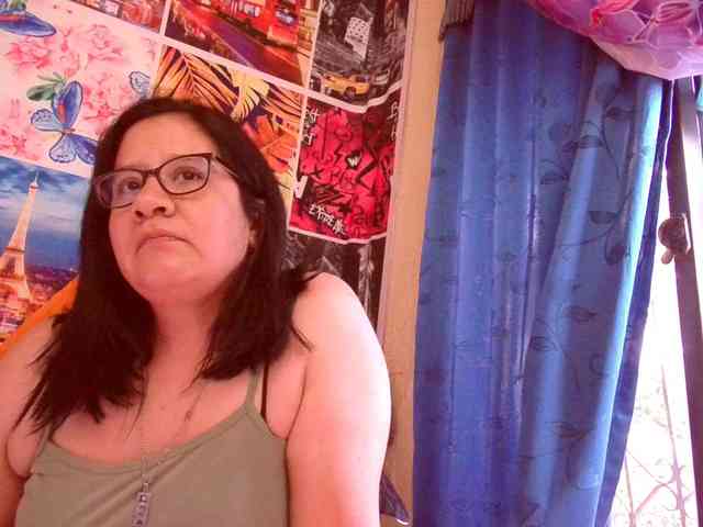 lucyLUxxx webcam