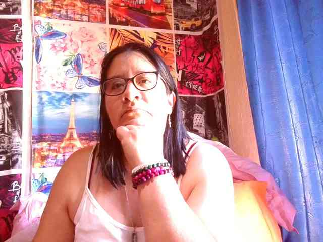 lucyLUxxx webcam