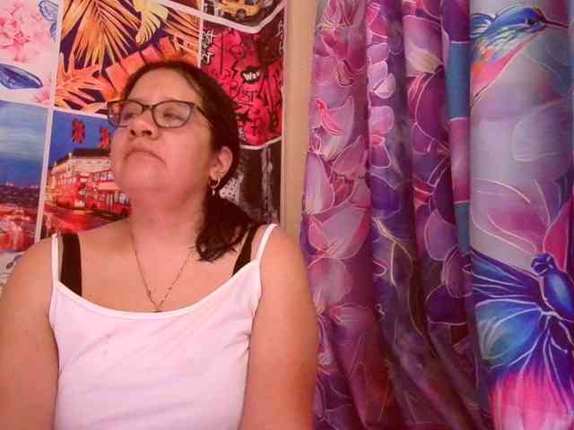 lucyLUxxx webcam