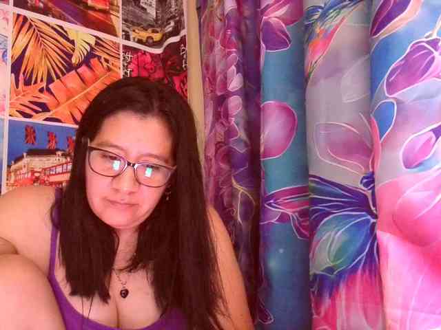 lucyLUxxx Live Webcam on BongaCams
