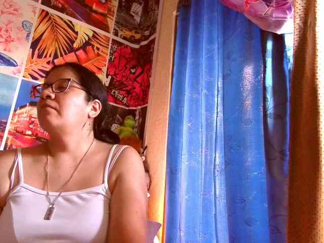 lucyLUxxx Live Webcam on BongaCams