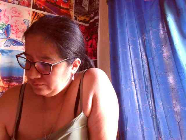 lucyLUxxx webcam