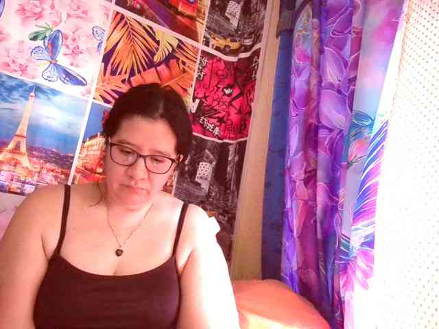 lucyLUxxx webcam