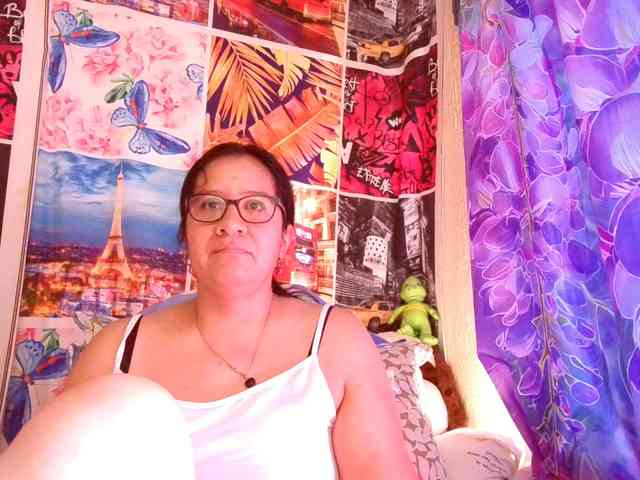 lucyLUxxx webcam