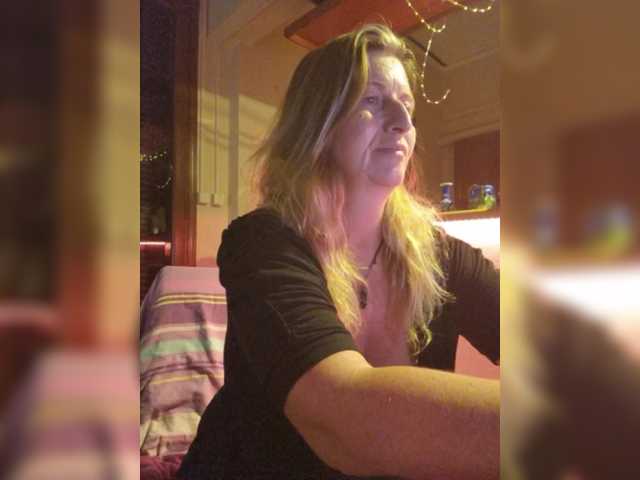JennaDeluxe live cam on BongaCams