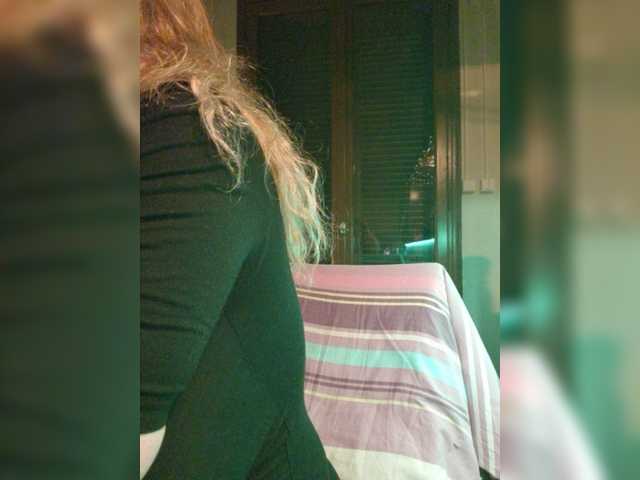 JennaDeluxe live cam on BongaCams