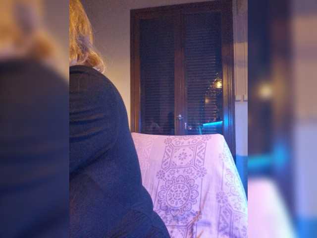JennaDeluxe — live female cam