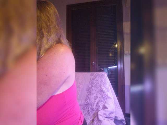 JennaDeluxe live cam on BongaCams
