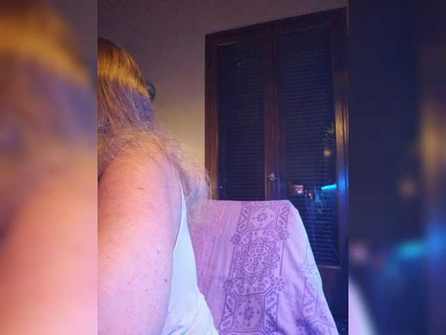 JennaDeluxe live cam preview