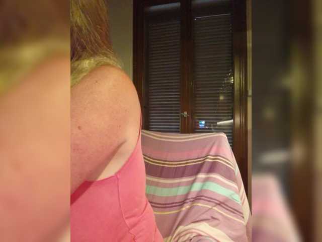 JennaDeluxe live cam on BongaCams